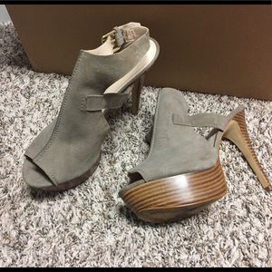 Guess heels. Size 10.  Beige suede.